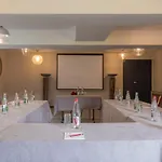Ξενοδοχείο Le M & 3*