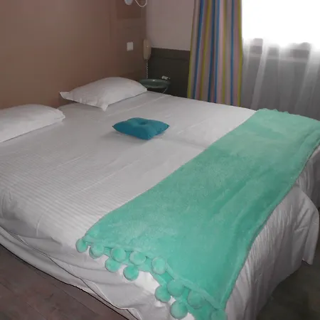 Szálloda Le M & 3*