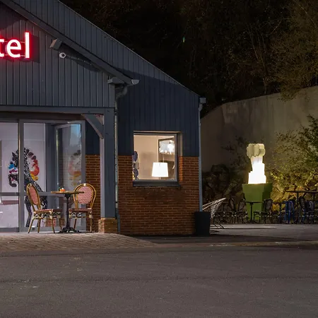 Otel Le M & Honfleur