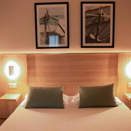 Le M & Hotel