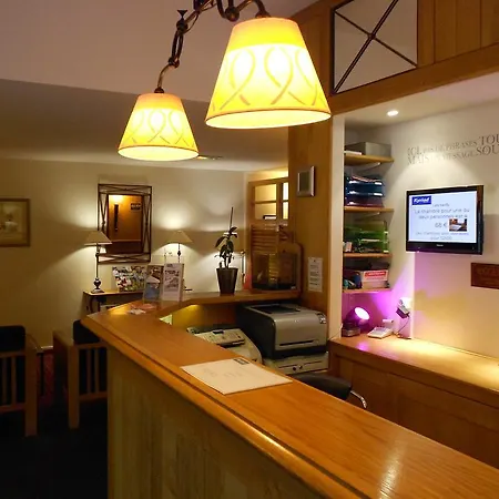 Otel Le M & Honfleur